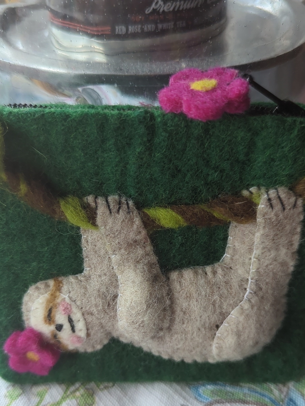 Sloth Change Purse - Picture 3 of 12
